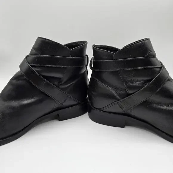Ariat Windsor womans black leather strappy buckle ankle boots booties size 8